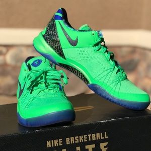 SOLD!!Brand new Nike Kobe 8 System Elite size 11.5